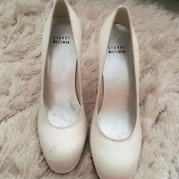 Stuart Weitzman heels 7. 1/2 - Picture 1 of 3
